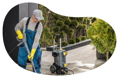 Pressure washing professional